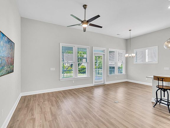 4th image of 105 Waxwing Dr