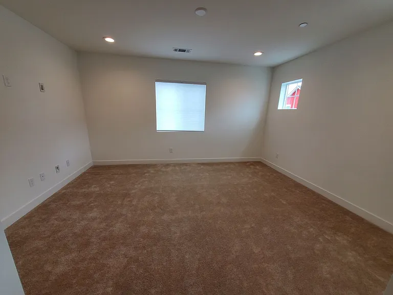 1106 Tiburon Way — Photo 5