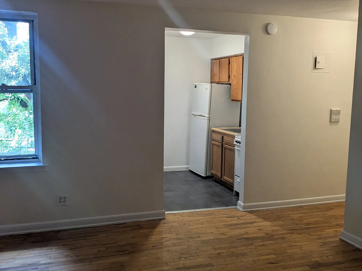 41-24 50th Street — Photo 3