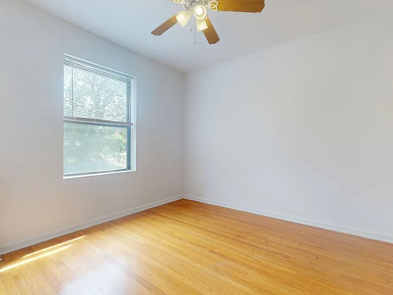 5415 S. Woodlawn Avenue — Photo 123