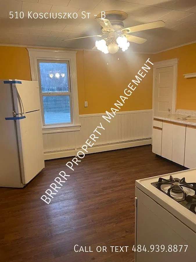 Bright and sunny 2 bedroom with washer/dryer — Photo 2