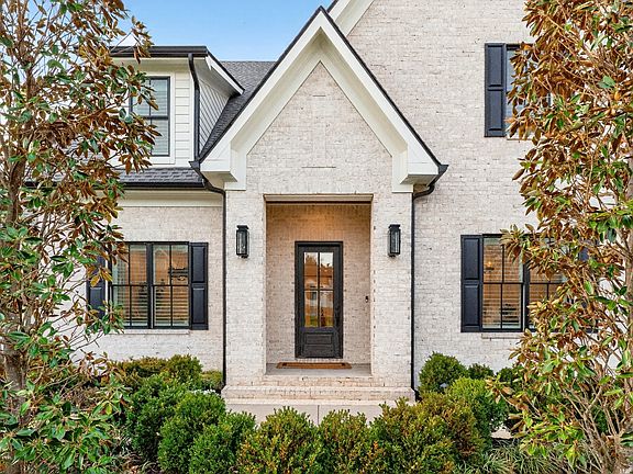 2nd image of 721 Newberry Rd