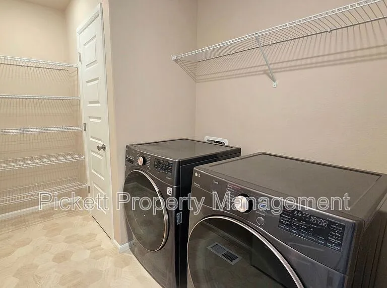 1032 Baker Heights Loop — Photo 24