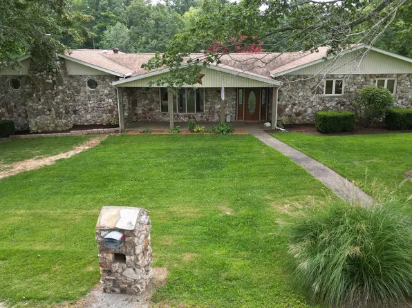 9230 State Route 146 E, Dongola, IL 62926
