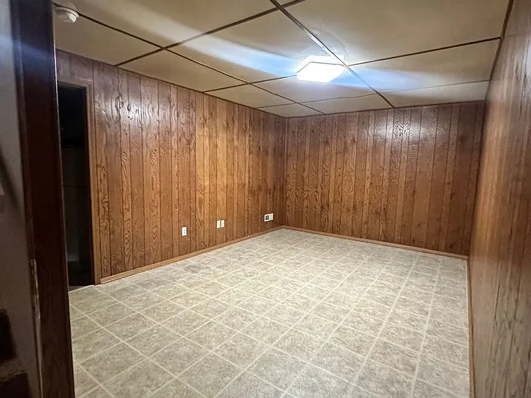 1707 E Walnut Lawn St — Photo 10