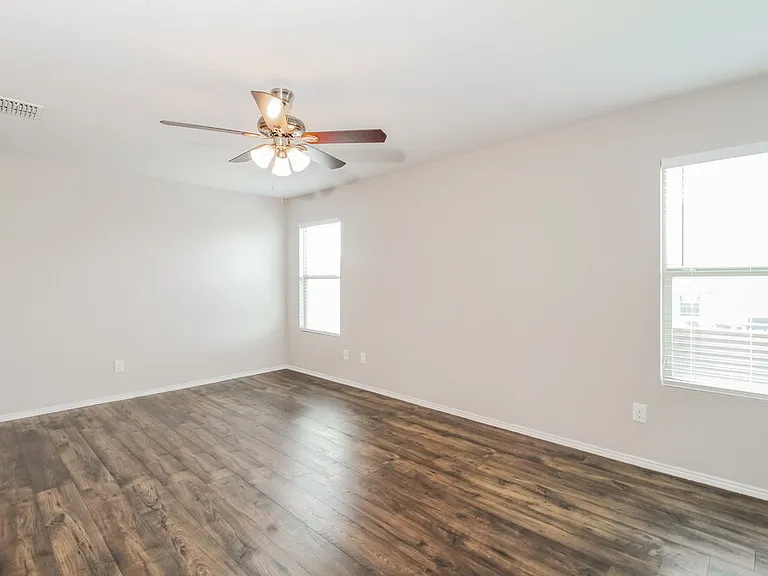 12529 Nicholas Pl — Photo 10