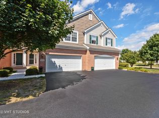 373 Wolcott Ln, Batavia, IL 60510