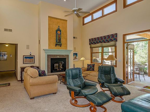5th image of 2405 Calle De Panza NW