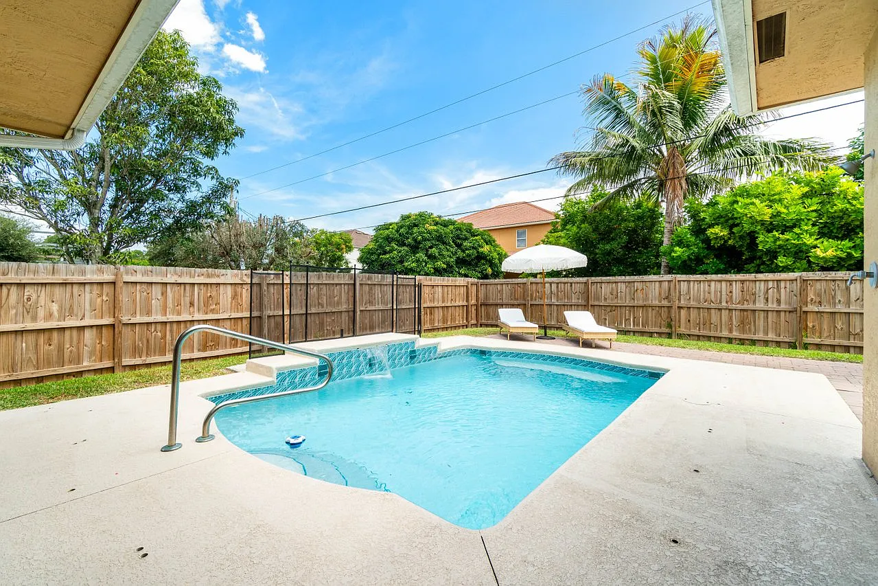 4 bed, 3.5 bath, 2932 sqft, $3,750 — Photo 1