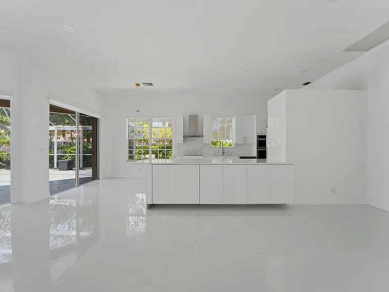 8213 Quail Meadow Trce — Photo 10