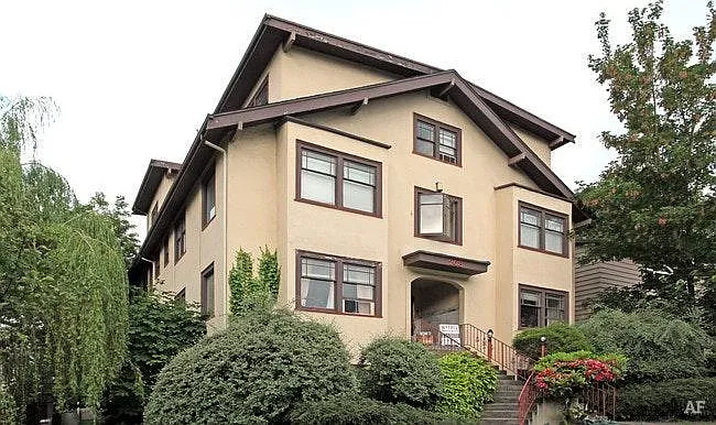 Beverly Apartments