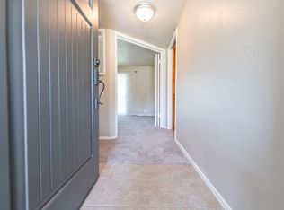 2408 W Fairview Ct, Visalia, CA 93277