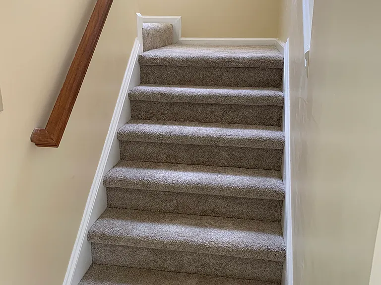 382 Silverthorn Dr NW — Photo 10