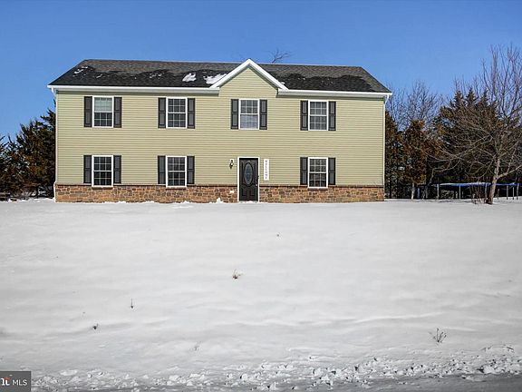 2nd image of 3618 Hickory Ct