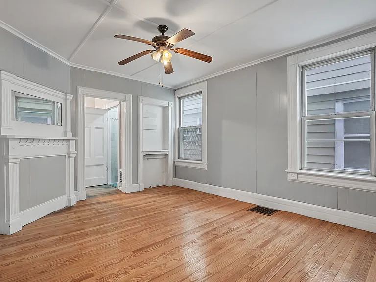 22 Grant St — Photo 13