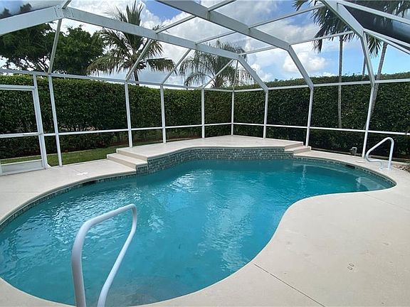 4th image of 4410 SW 25th Pl