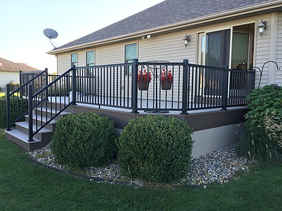 12' x 25' deck new 9/16