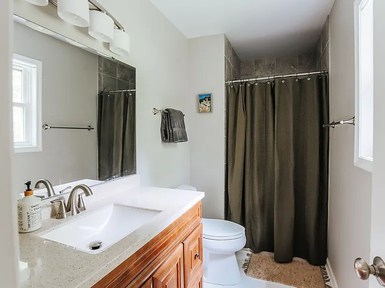 930 Saint Charles Ave — Photo 21