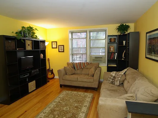 Sold by Sotheby's International Realty | media 30