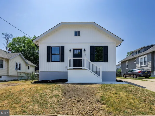 110 E Clinton Ave, Oaklyn, NJ 08107