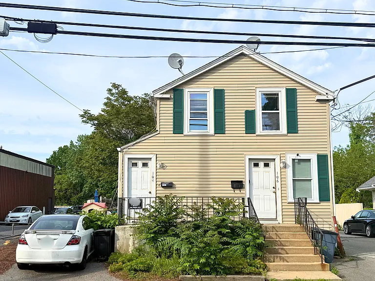 104-106 Calvary St #104R — Photo 1