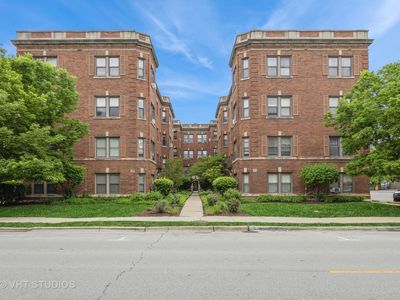 50 Forest Ave APT 3S, Riverside, IL, 60546