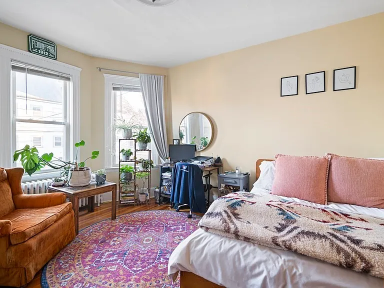 17 Dow St #2 — Photo 15