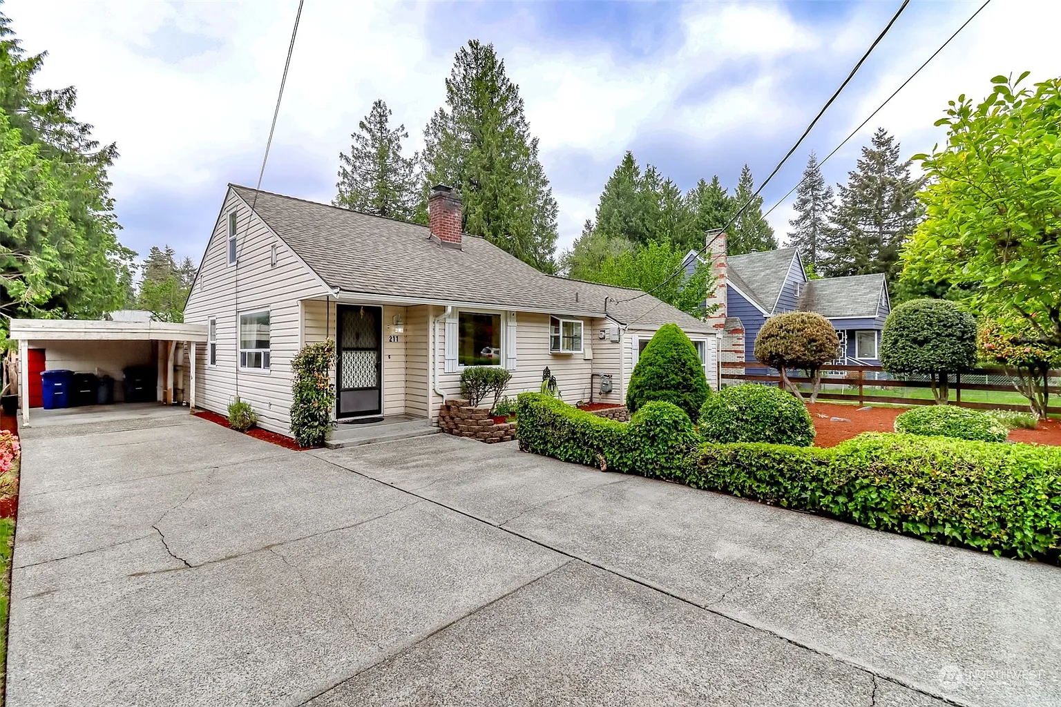 211 SW 143rd Street photo 1