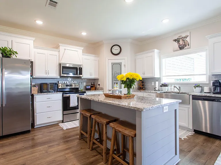 3921 Countess Ct — Photo 9