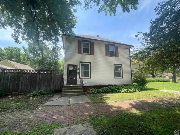 317 SW 14th St, Topeka, KS 66612