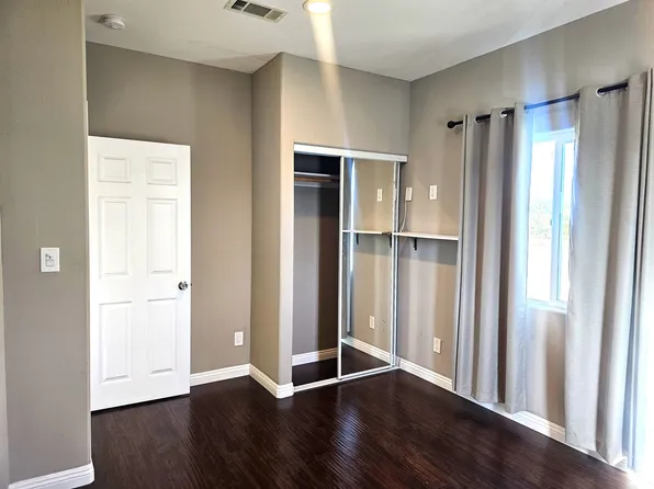 13721 Yoak St, Garden Grove, CA 92844