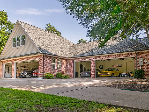 5th image of 560 Ashwood Ln