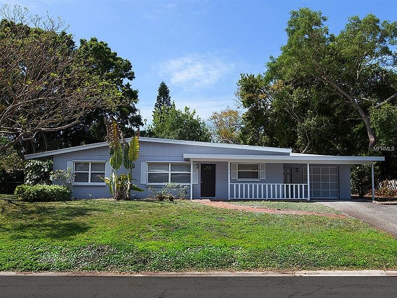 1st image of 2470 Wisteria St