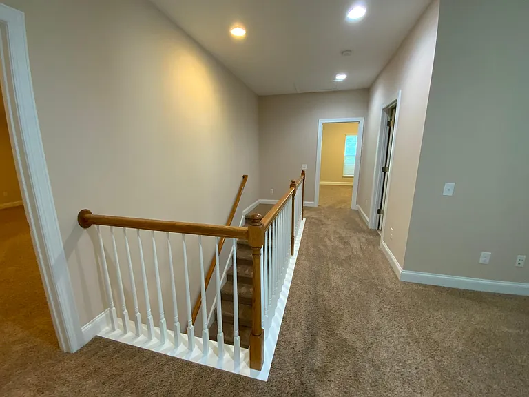 10220 Vanguard Pkwy — Photo 32
