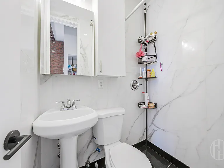 119 Christopher St #1B — Photo 4
