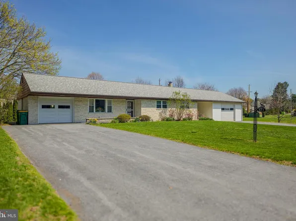 321 E Glenn Rd, Hershey, PA 17033