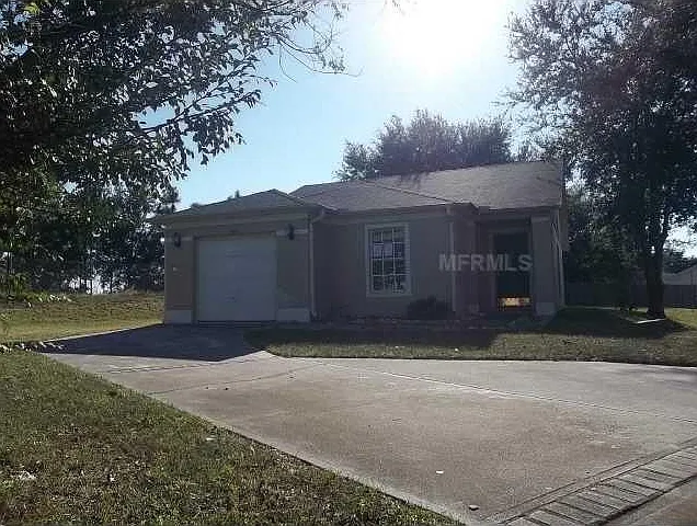 Lake Lotta Cir — Photo 1