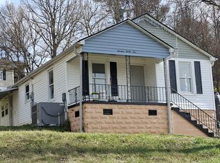 1424 Lantana Ln, Knoxville, TN 37912