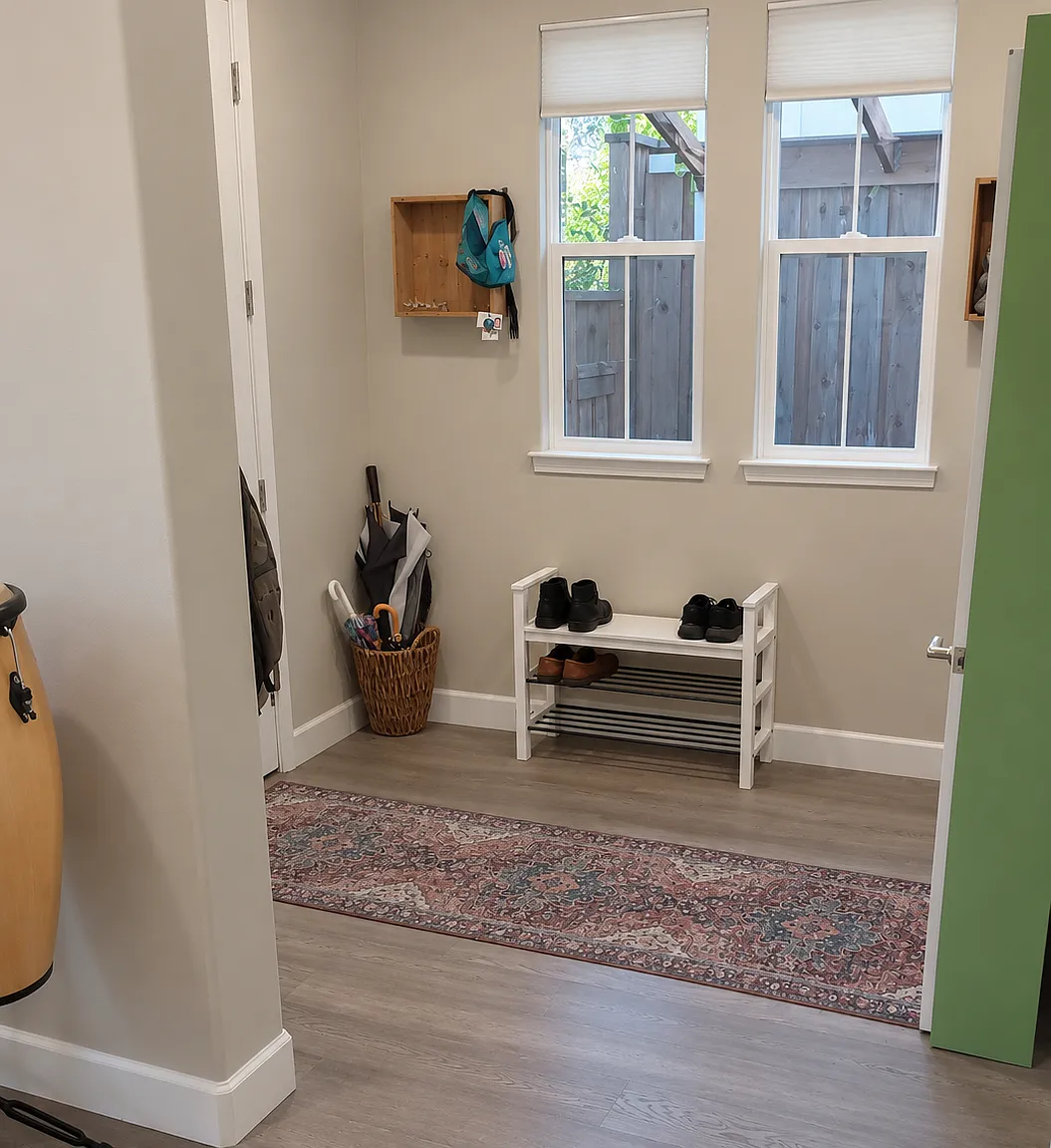 3 bed, 1960 sqft, $6,600 — Photo 4