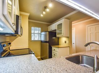 87 Winchester Dr, Euless, TX 76039