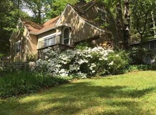 606 Laurel Ave, Black Mountain, NC 28711