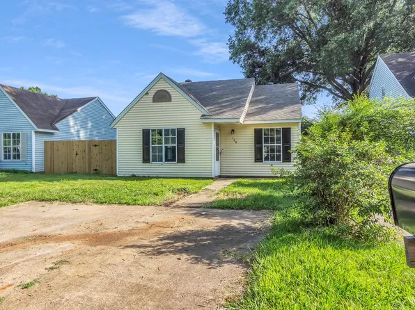 103 Sherwood Cv, Marion, AR 72364