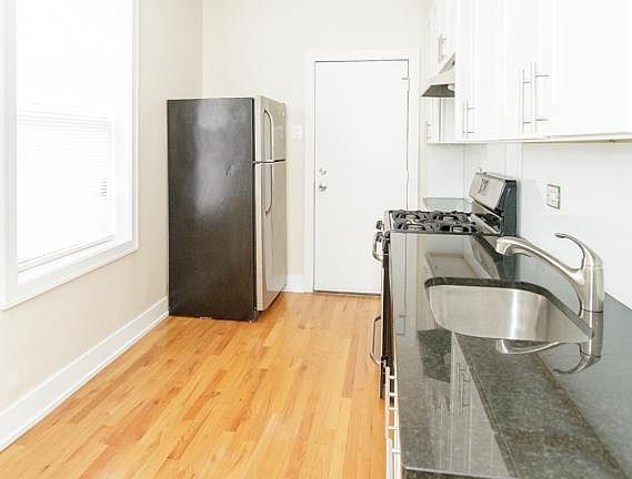2nd image of 2622 N Rockwell St #2AC