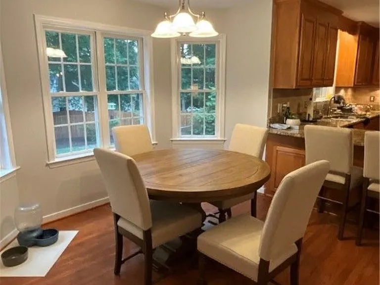 11819 Moven Pl — Photo 4