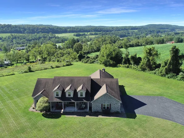 63 Cottage Inn Ln, Lewistown, PA 17044