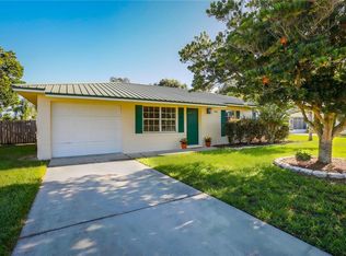 13328 Grand Terrace Dr, Grand Island, FL 32735