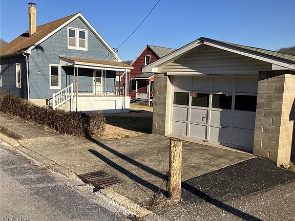 4th image of 333 Heaslett Ave