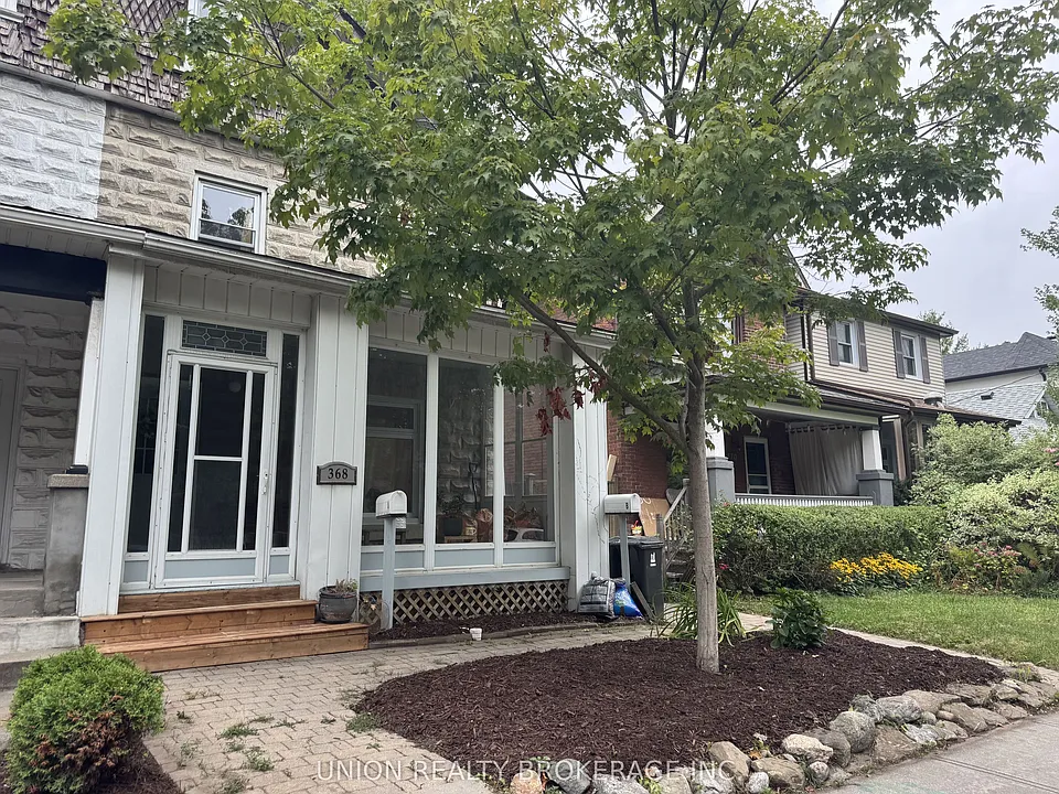 368 Main St #UPPER A