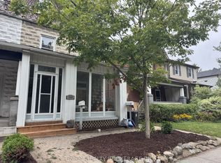 368 Main St Unit A, Toronto, ON M4C 4X8