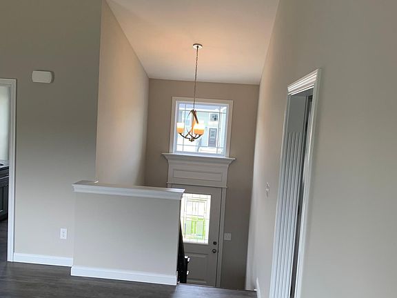 5th image of 116 Keeneland Dr